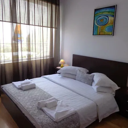 Apart Hills * Каварна