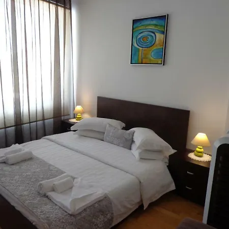 Apart Hills Каварна