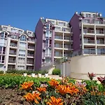 Apart Hills Aparthotel
