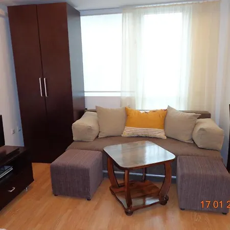 Apart Hills Apartmanhotel