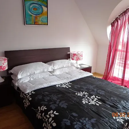 Apart Hills Apartmanhotel *