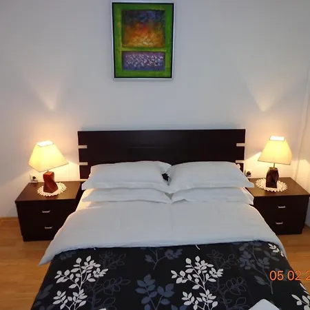 Apart Hills Apart-hotel *