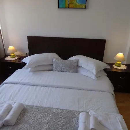 Apart Hills Apart-hotel *