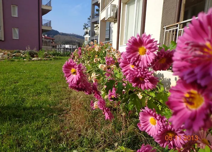 Apart Hills Апартхотел