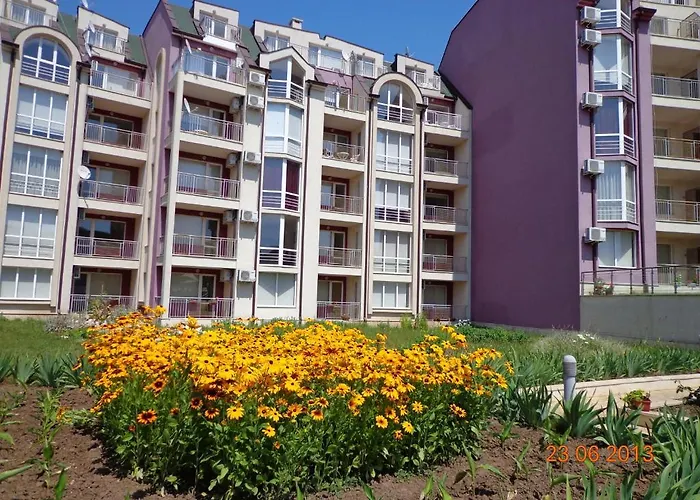 Апартхотел Apart Hills Каварна