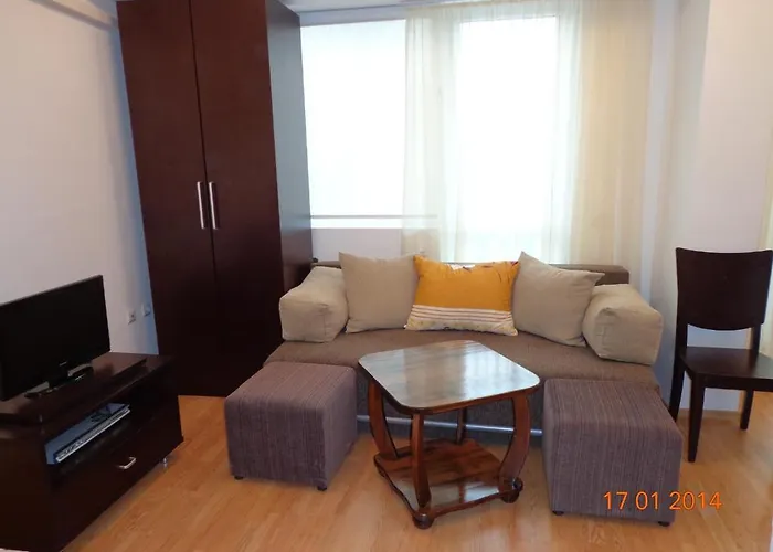 Apart Hills Апартхотел