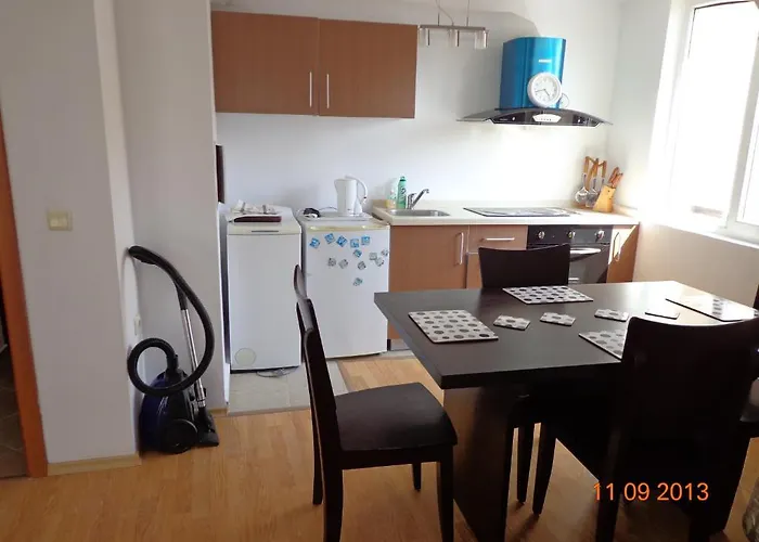 Апартхотел Apart Hills Каварна