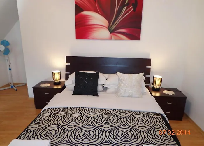 Apart Hills Апартхотел *