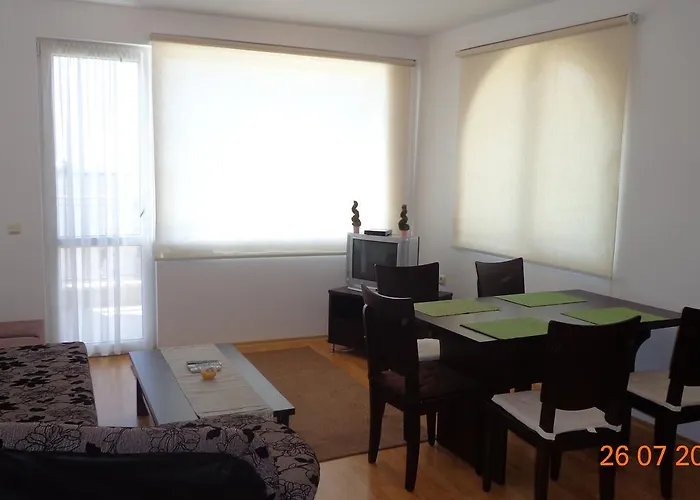 Apart Hills Каварна