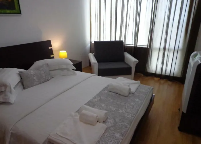 Апартхотел Apart Hills *