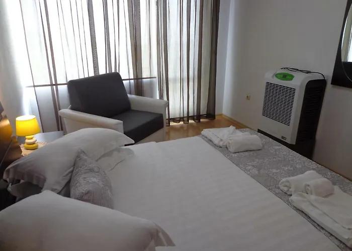 Апартхотел Apart Hills Каварна