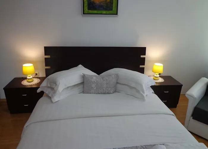 Apart Hills Апартхотел *