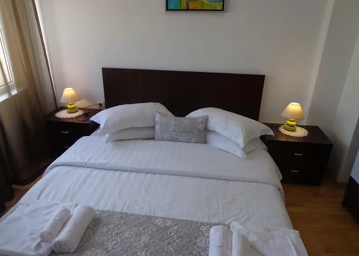 Apart Hills Апартхотел *