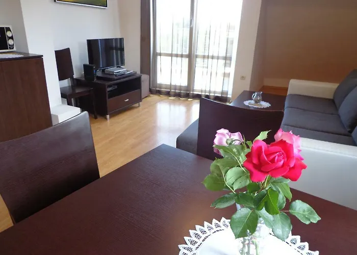 Апартхотел Apart Hills Каварна